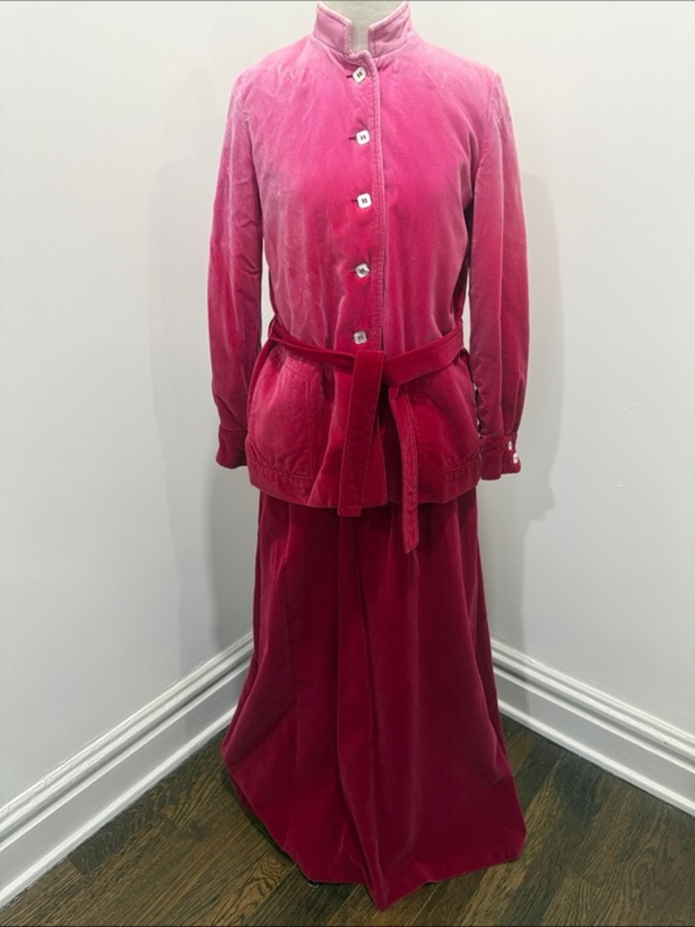 Vintage 70s Casa Di Cole Pink Ombre Velveteen Belted Maxi Pocketed Skirt Set 8